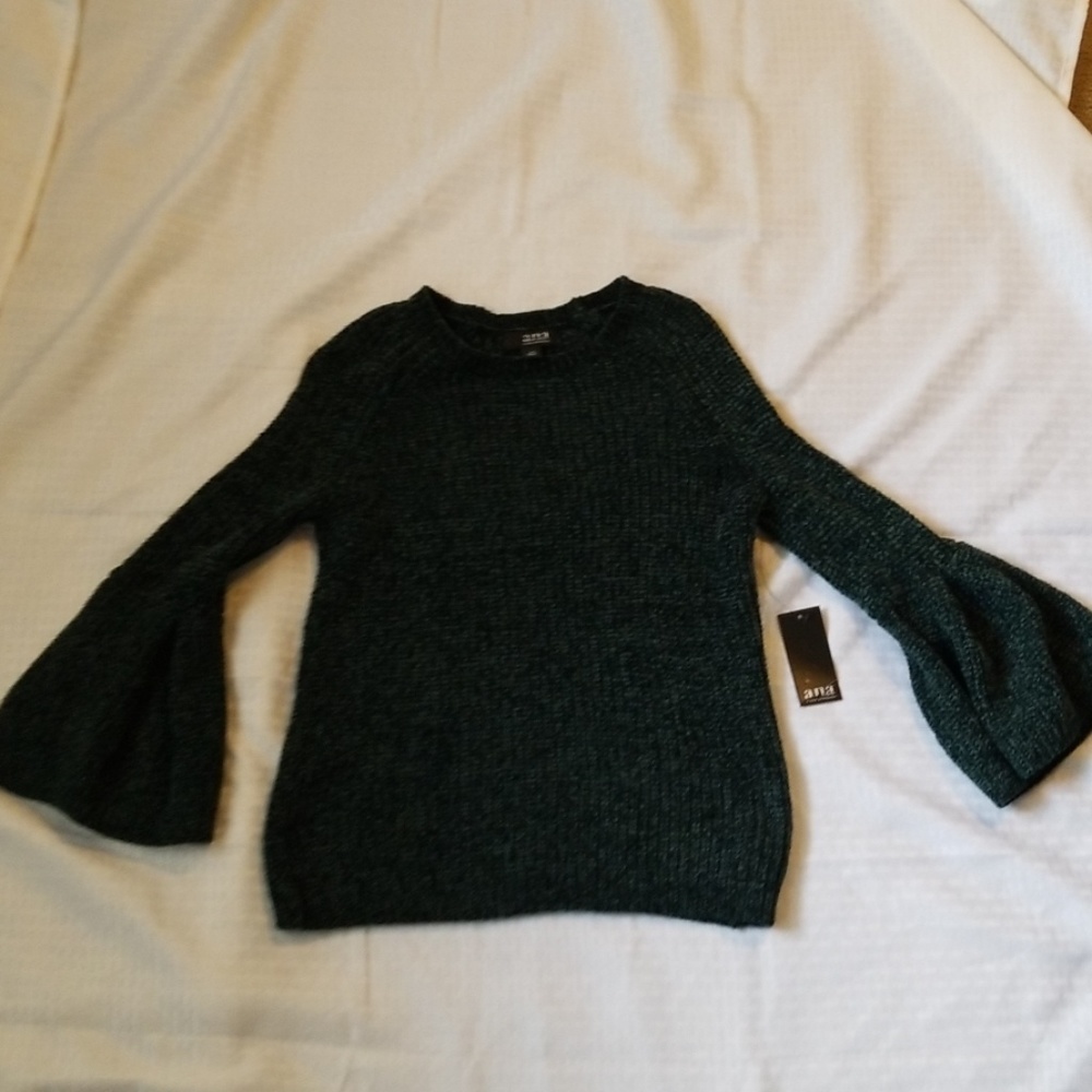 A.N.A XS bell sleeve sweater NWT